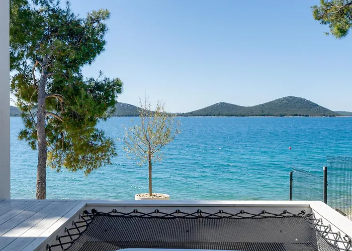 Villa Spirit One Buqez - 1st Sea Line By Drage