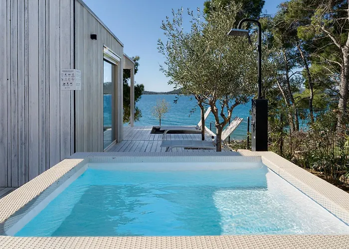 Spirit One Buqez - 1st Sea Line By Drage